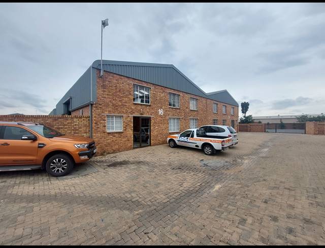 300M² FACTORY FOR SALE IN ANDERBOLT